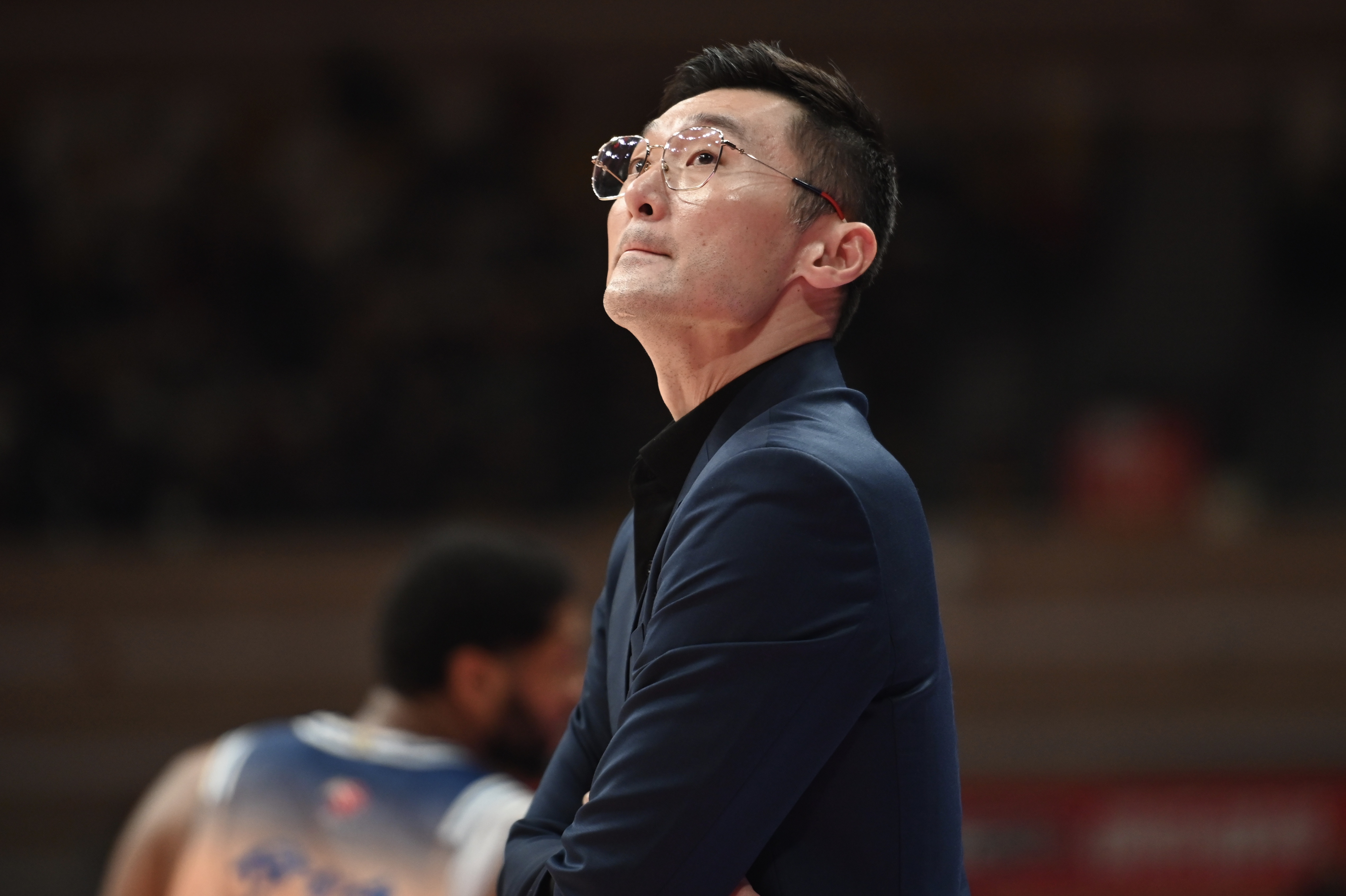 乐鱼体育官方入口-体坛周报：CBA新赛季教练席震荡 40分钟赛制重塑生存法则