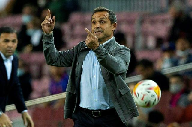 乐鱼体育平台-巴萨代理主帅：3轮拿1分无法接受 不只是科曼的错